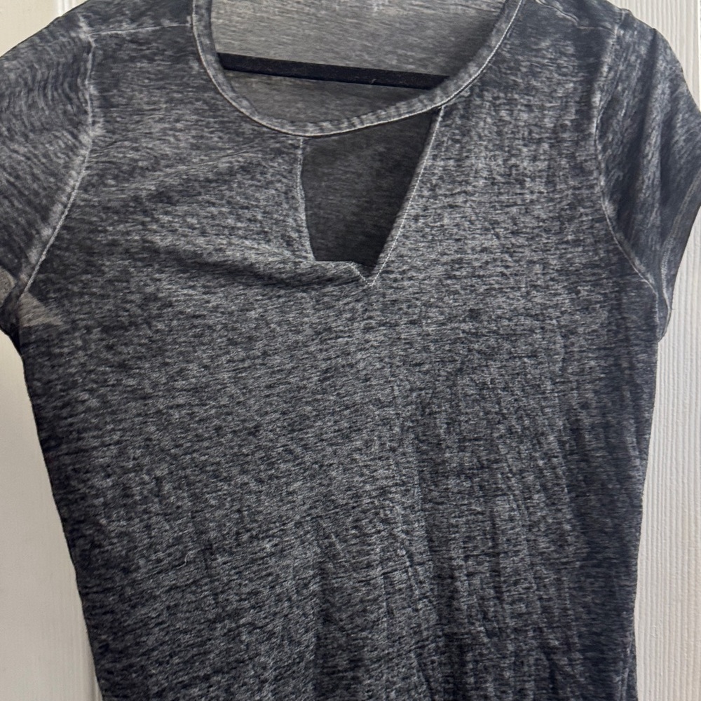 Rock & Republic Charcoal Cut-Out Tee thin material